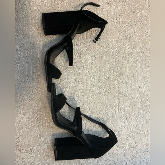 Platform block heels - Picture 2 of 3